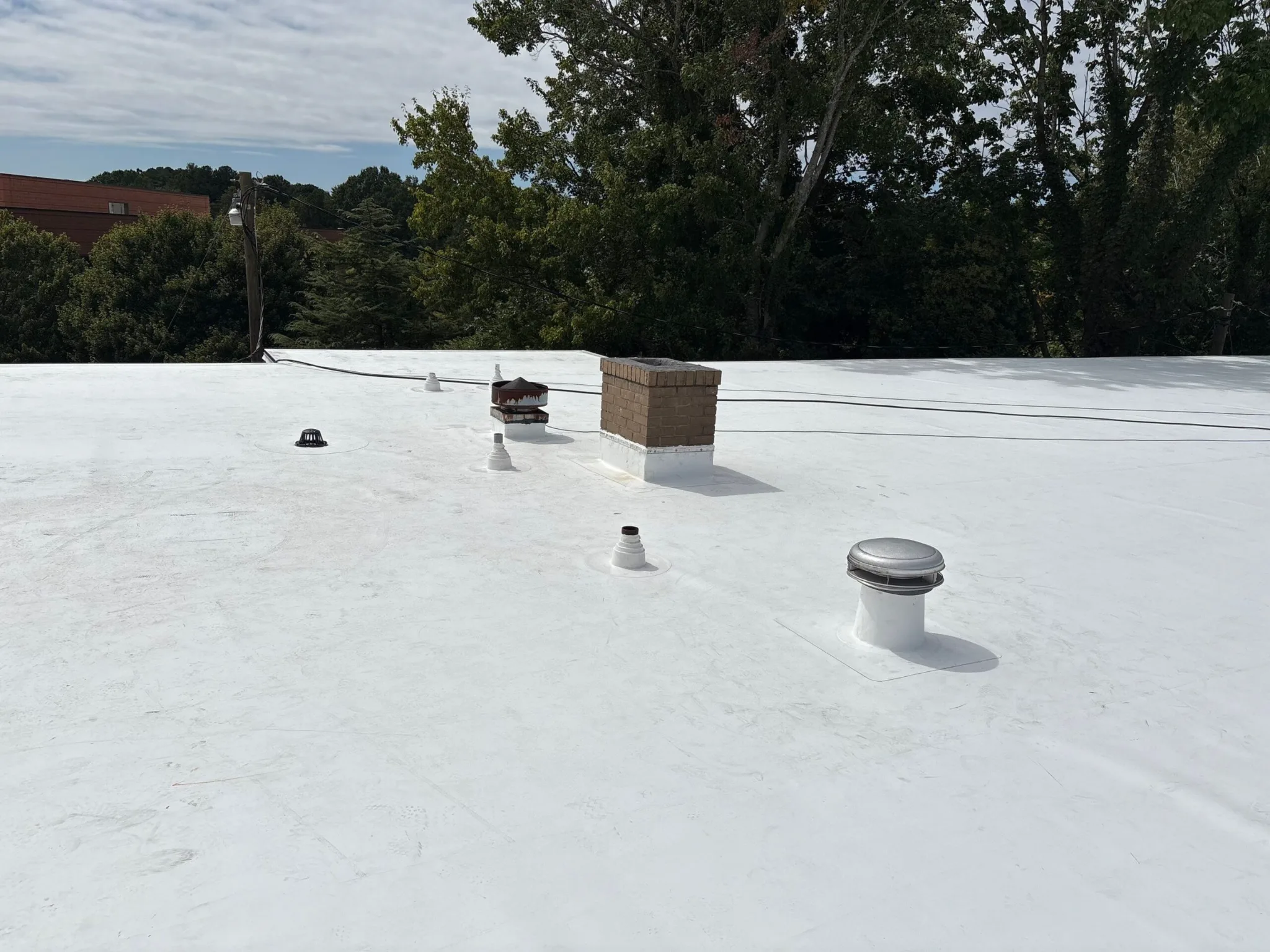 Interior metal roof structure of commercial building